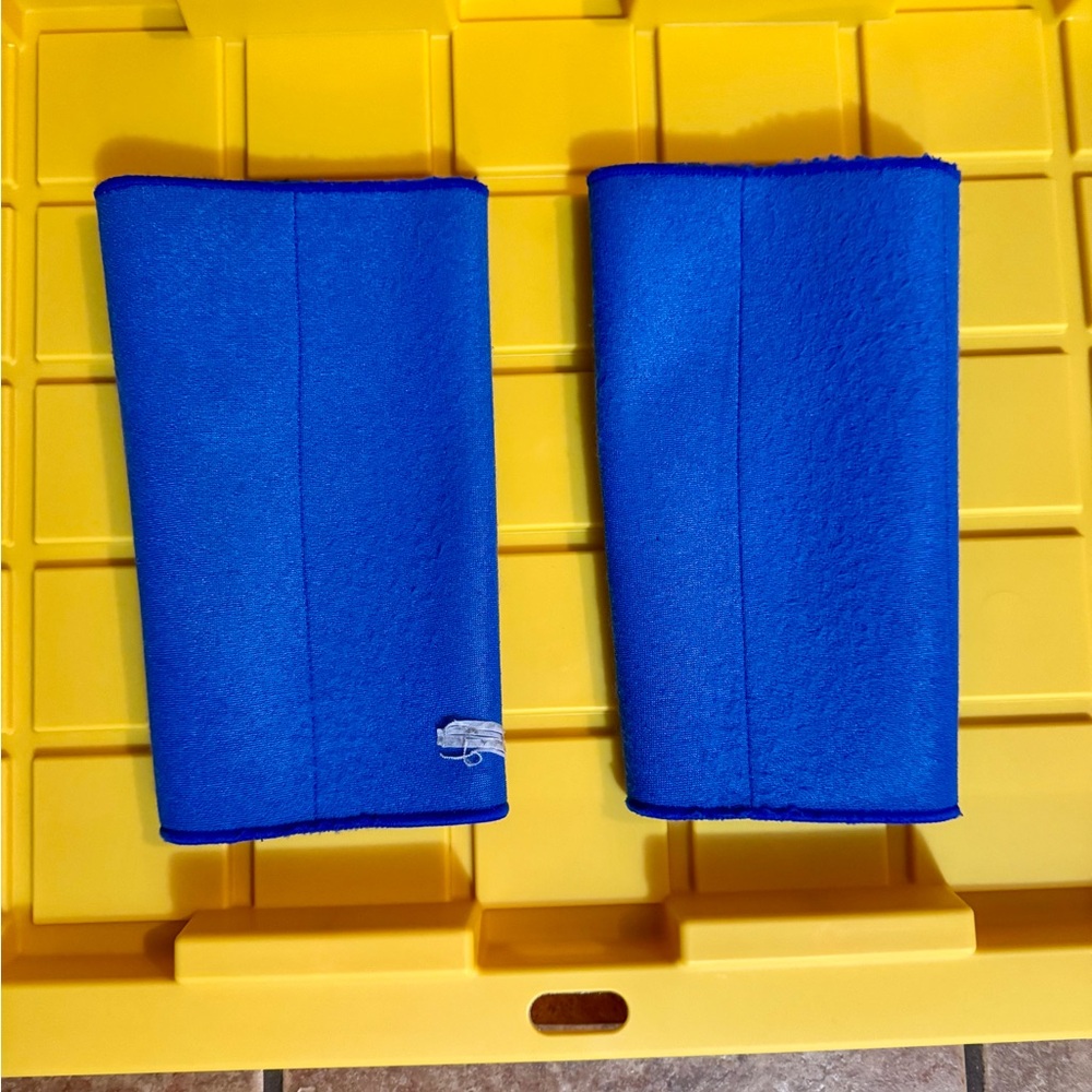 Blue Knees Support Wraps